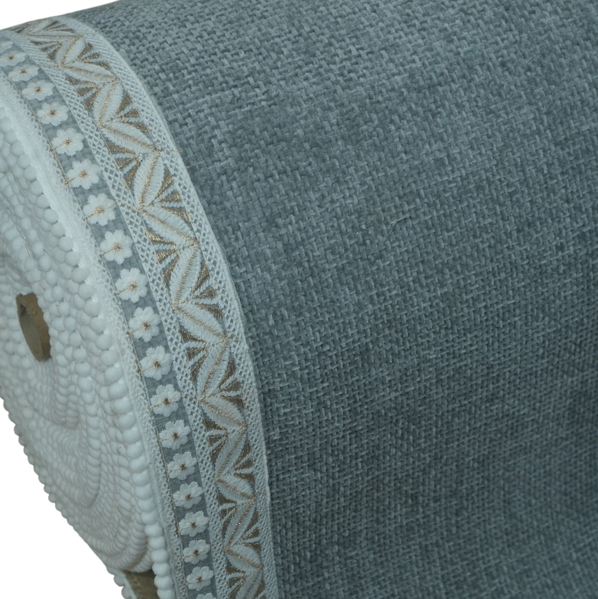 Elegant Grey Textured Sofa Cover with Floral Lace Border (Grey) 27 inch